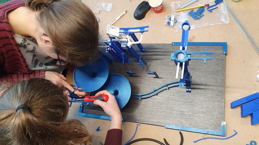 Cutting parts on a band-saw